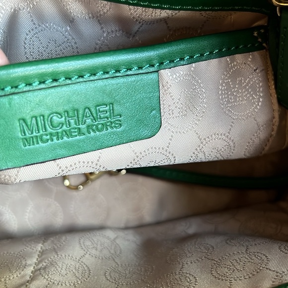 Michael Kors Green Leather Purse Gold Hardware - Picture 11 of 12